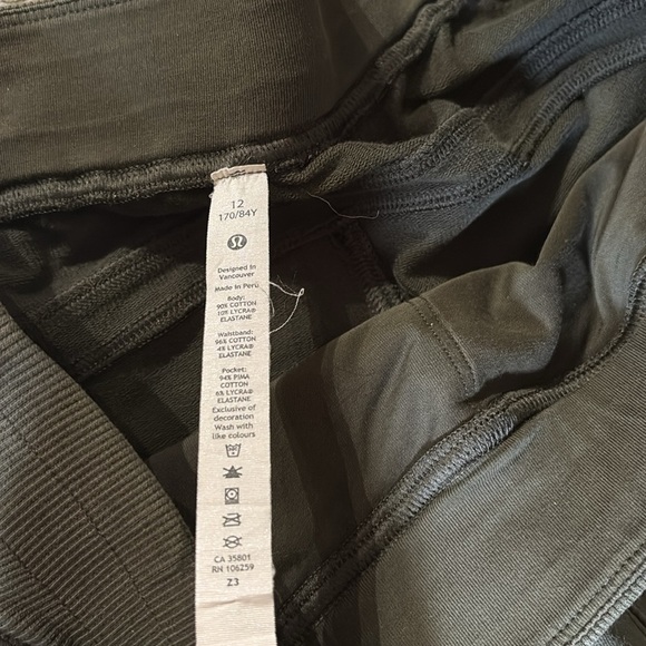 Lululemon women’s Wide-Leg sweatPants - size 12 - army green - Picture 2 of 5